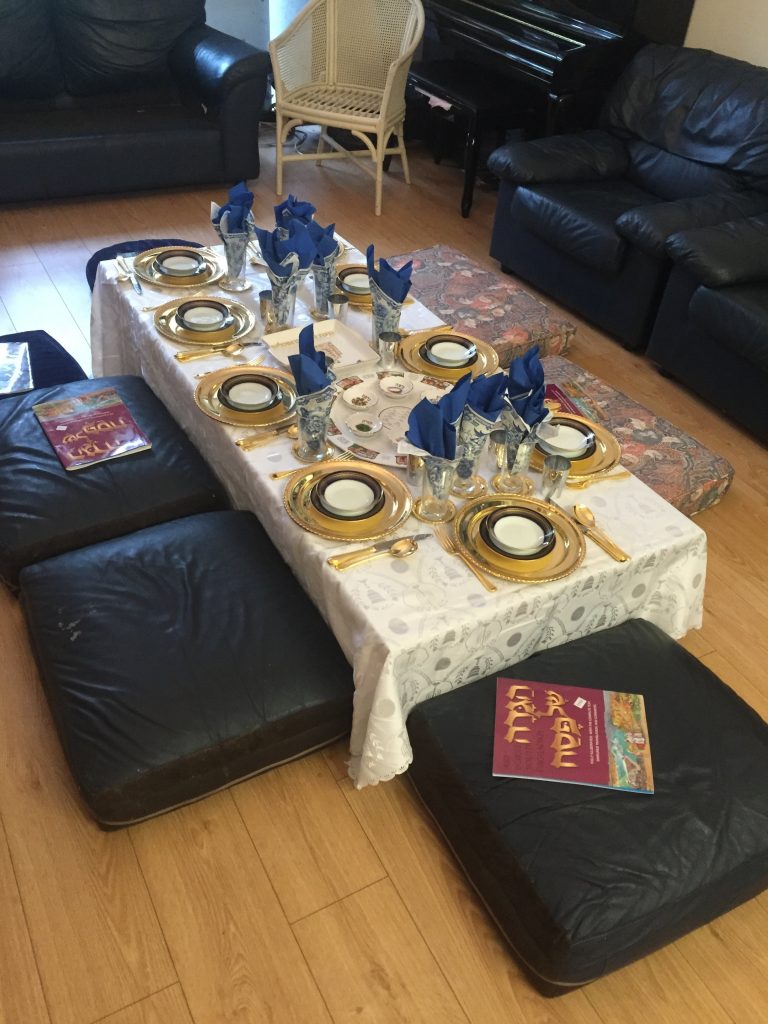 pesach table setting